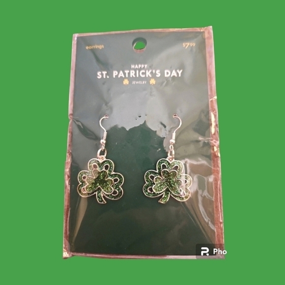 5/$25 JO-ANN Green Glitter Shamrock St. Patrick's Day Dangle Hook Earrings - Picture 1 of 6